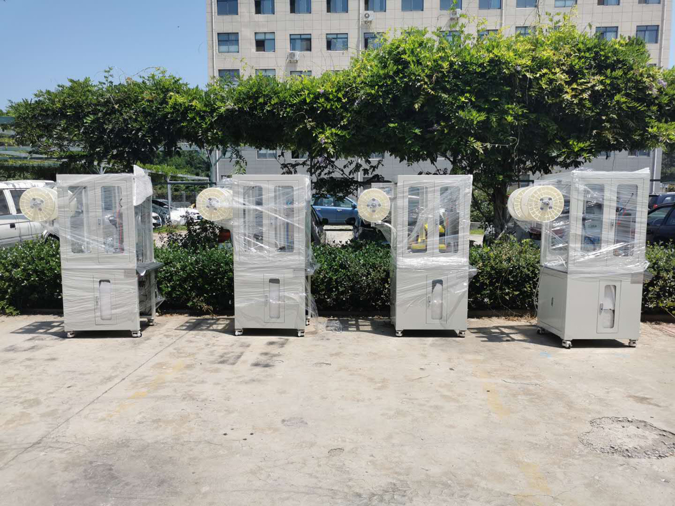 四台非标工控设备发货
